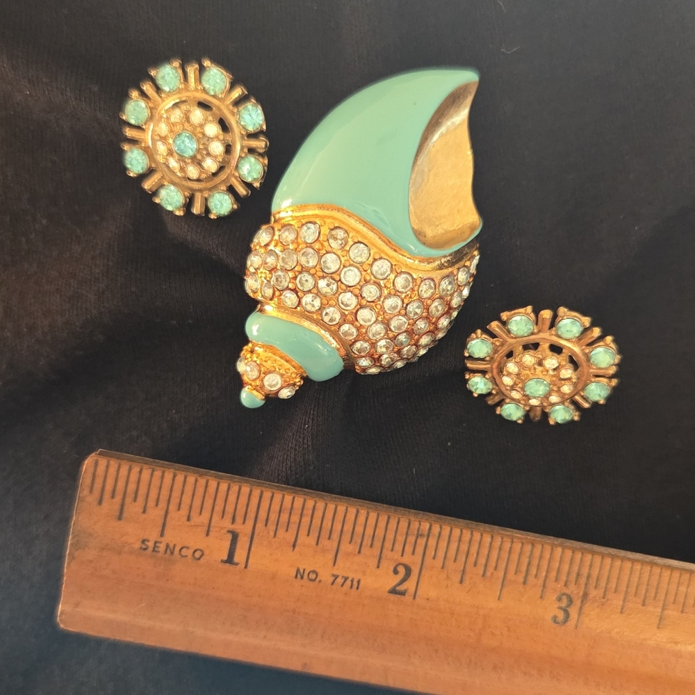 Turquoise and Gold Brooch Set - Picture 2 of 4